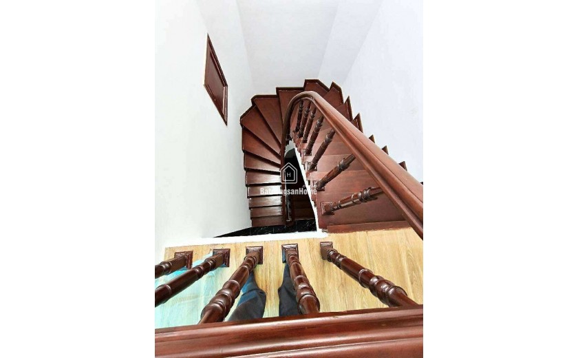 TT Hai Bà Trưng, Nhà Đẹp Ở Ngay, Full Nội Thất, 45m Nhỉnh 9 Tỷ